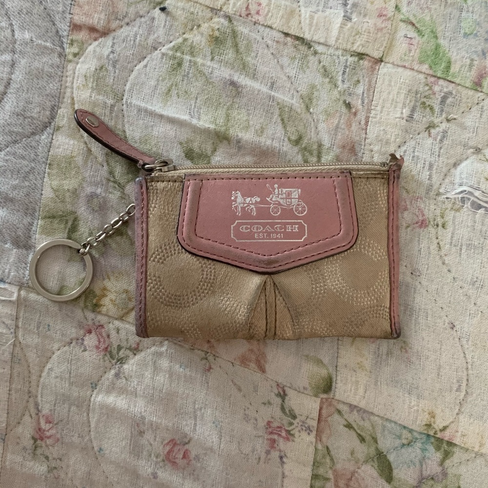 SUPER CUTE Coach Wallet